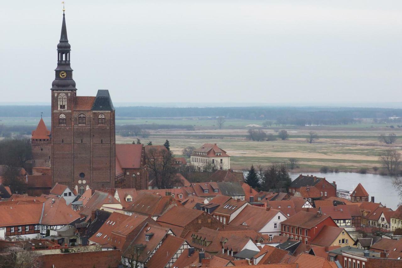 Ferienhaus Marktstrasse Tangermünde Buitenkant foto